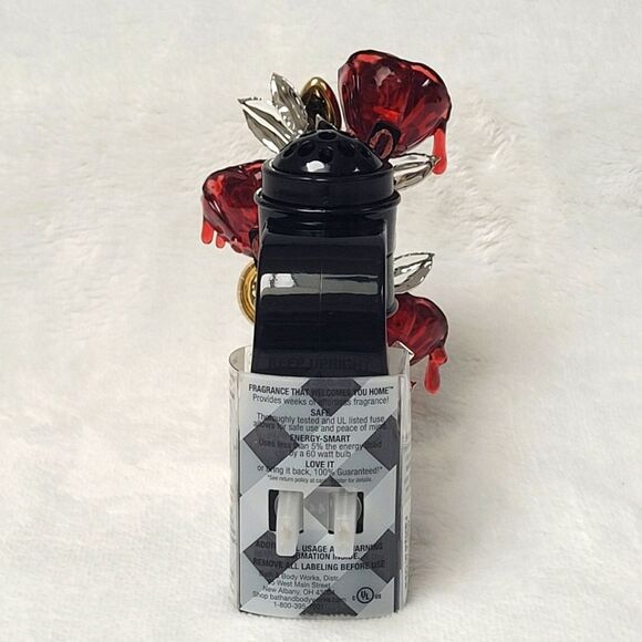 BBW Gold Snake with Red Roses Blood Wallflowers Plug 2024 Halloween NEW OOS - Picture 3 of 6